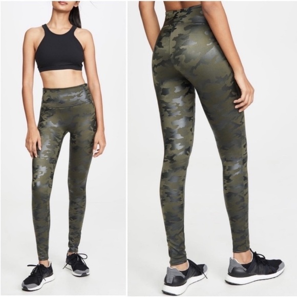 Spanx Green Camo Leggings Shiny Size Large - Picture 1 of 6